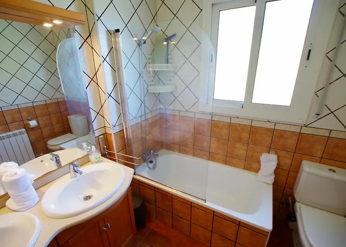 V&v Lloret-villa Sunrise Preciosa Con Piscina Privada *