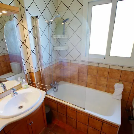 V&v Lloret-villa Sunrise Preciosa Con Piscina Privada *